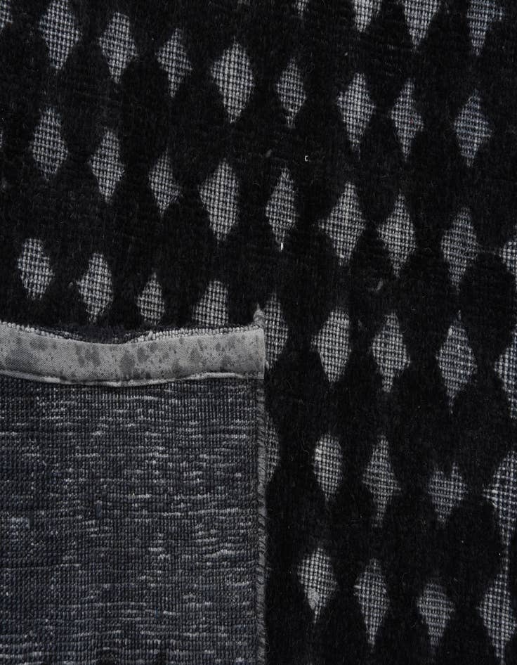 Detail image of 6' x 10'  Hand Knotted Darya Wool Rug