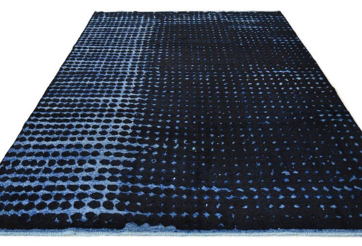 Detail image of 7' 9 x 10' 5 Hand Knotted Darya Wool Rug