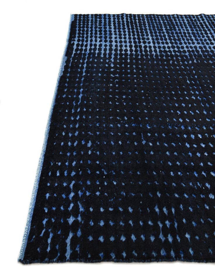 Detail image of 7' 9 x 10' 5 Hand Knotted Darya Wool Rug