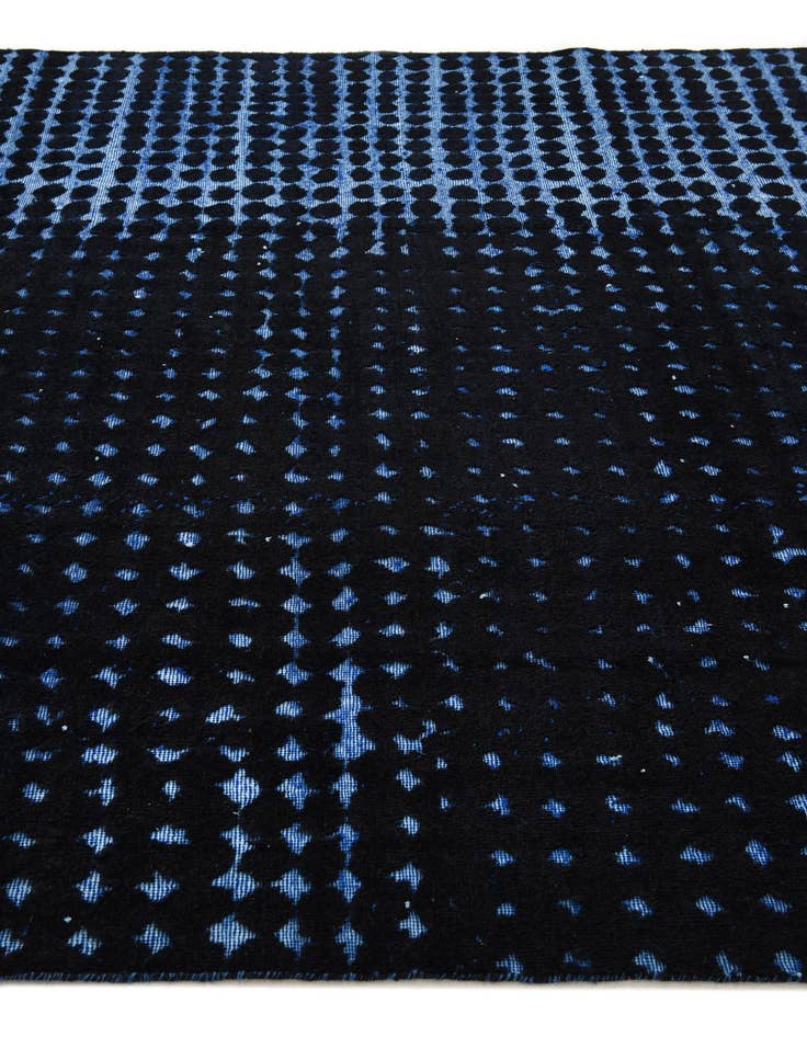 Detail image of 7' 9 x 10' 5 Hand Knotted Darya Wool Rug