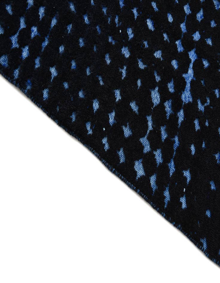 Detail image of 7' 9 x 10' 5 Hand Knotted Darya Wool Rug
