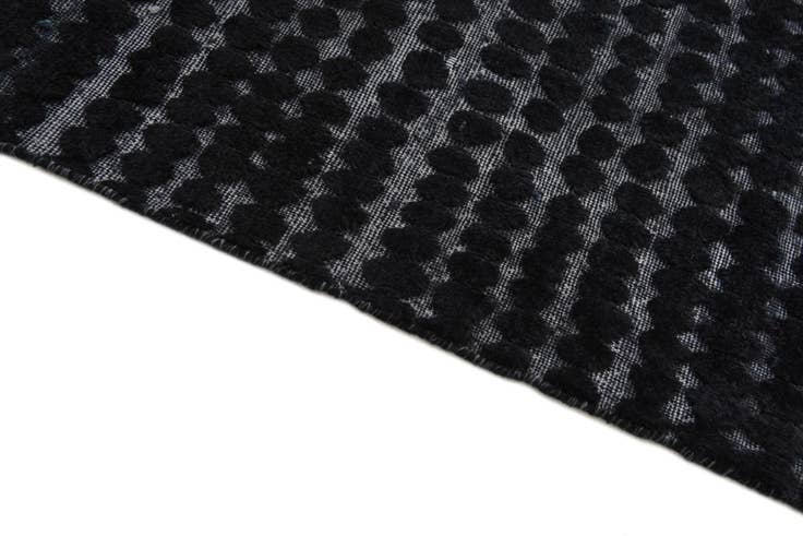 Detail image of 6' x 10' Hand Knotted Darya Wool Rug