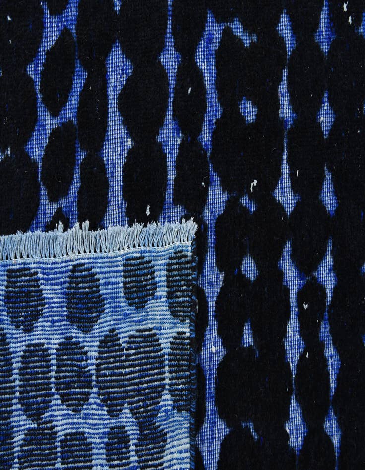 Detail image of 6' 4 x 10' 4  Hand Knotted Darya Wool Rug