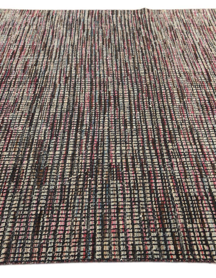 Detail image of 6' 8 x 10'  Hand Knotted Darya Wool Rug