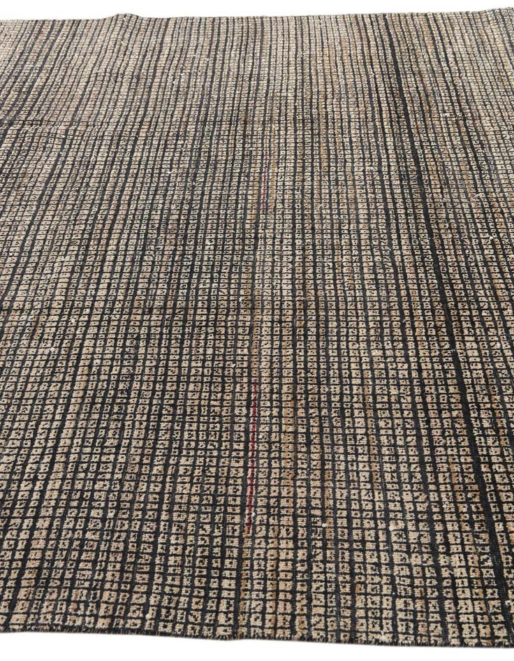 Detail image of 7' 7 x 9' 10  Hand Knotted Darya Wool Rug