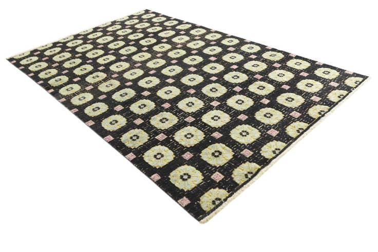 Detail image of 6' 5 x 10' 3 Hand Knotted Darya Wool Rug