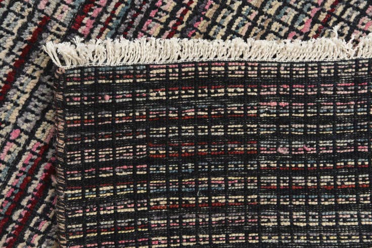 Detail image of 3' 8 x 5' 9 Hand Knotted Darya Wool Rug