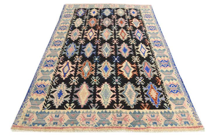 5' 5 x 8' 3 Hand Knotted Darya Rug