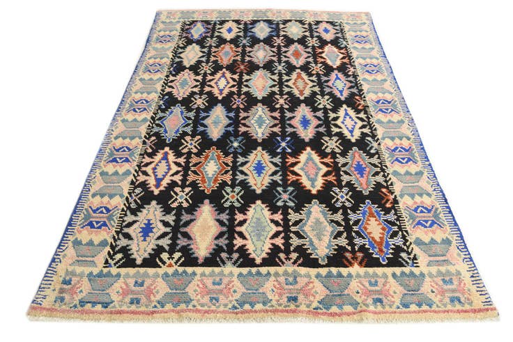 Detail image of 5' 5 x 8' 3 Hand Knotted Darya Rug