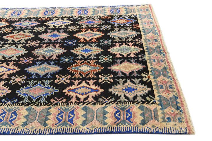 5' 5 x 8' 3 Hand Knotted Darya Rug
