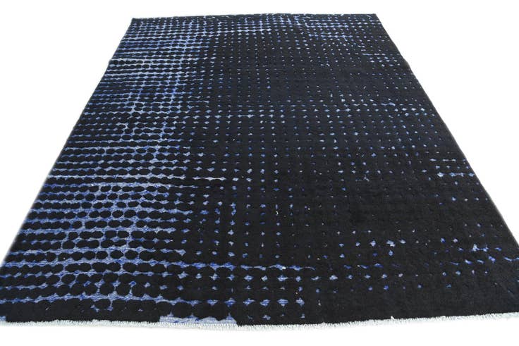 Detail image of 7' 8 x 9' 9 Hand Knotted Darya Wool Rug