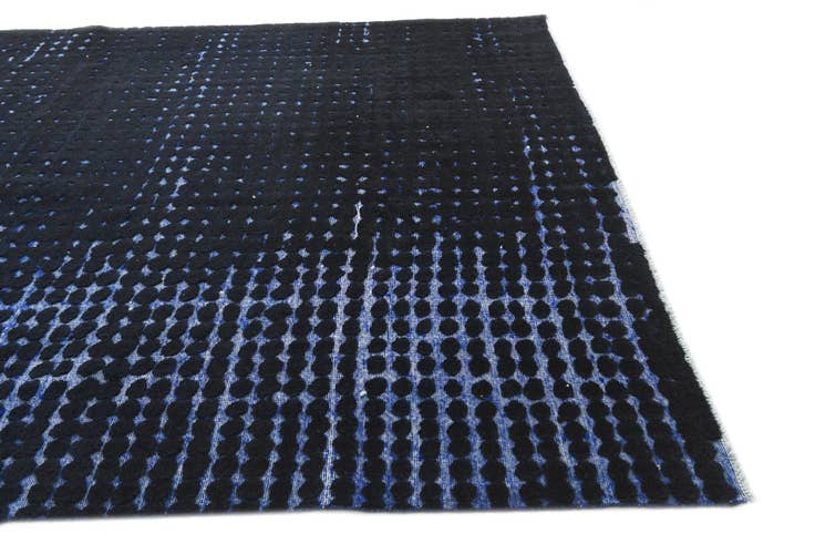 Detail image of 7' 8 x 9' 9 Hand Knotted Darya Wool Rug