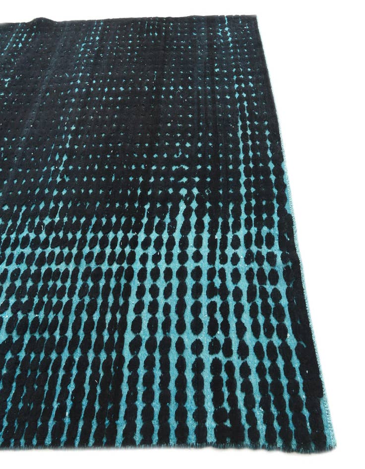 Detail image of 7' 6 x 10' 2  Hand Knotted Darya Wool Rug