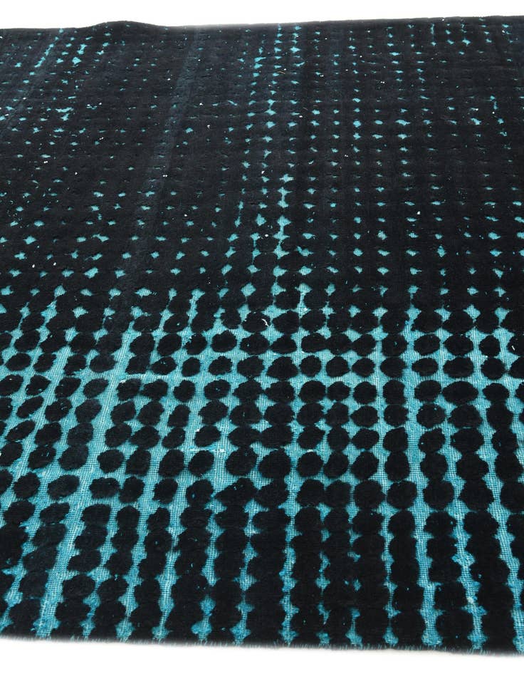 Detail image of 7' 6 x 10' 2  Hand Knotted Darya Wool Rug