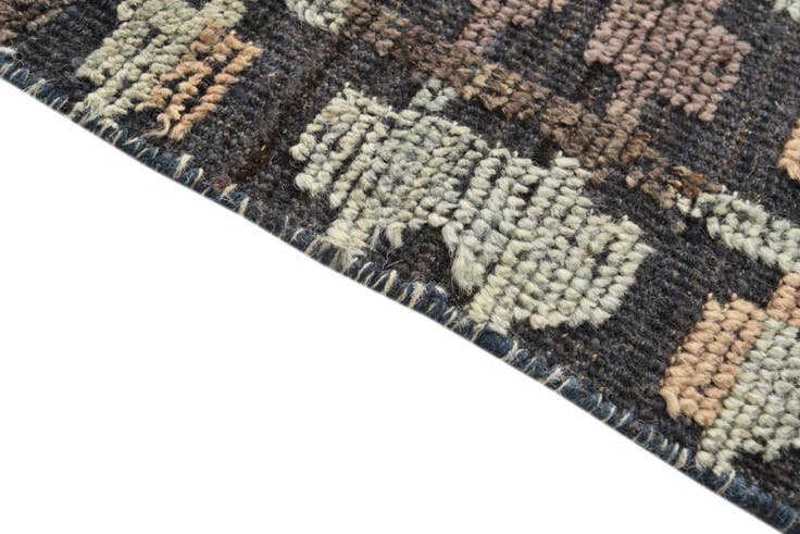 Detail image of 8' x 10' 9 Hand Knotted Darya Wool Rug