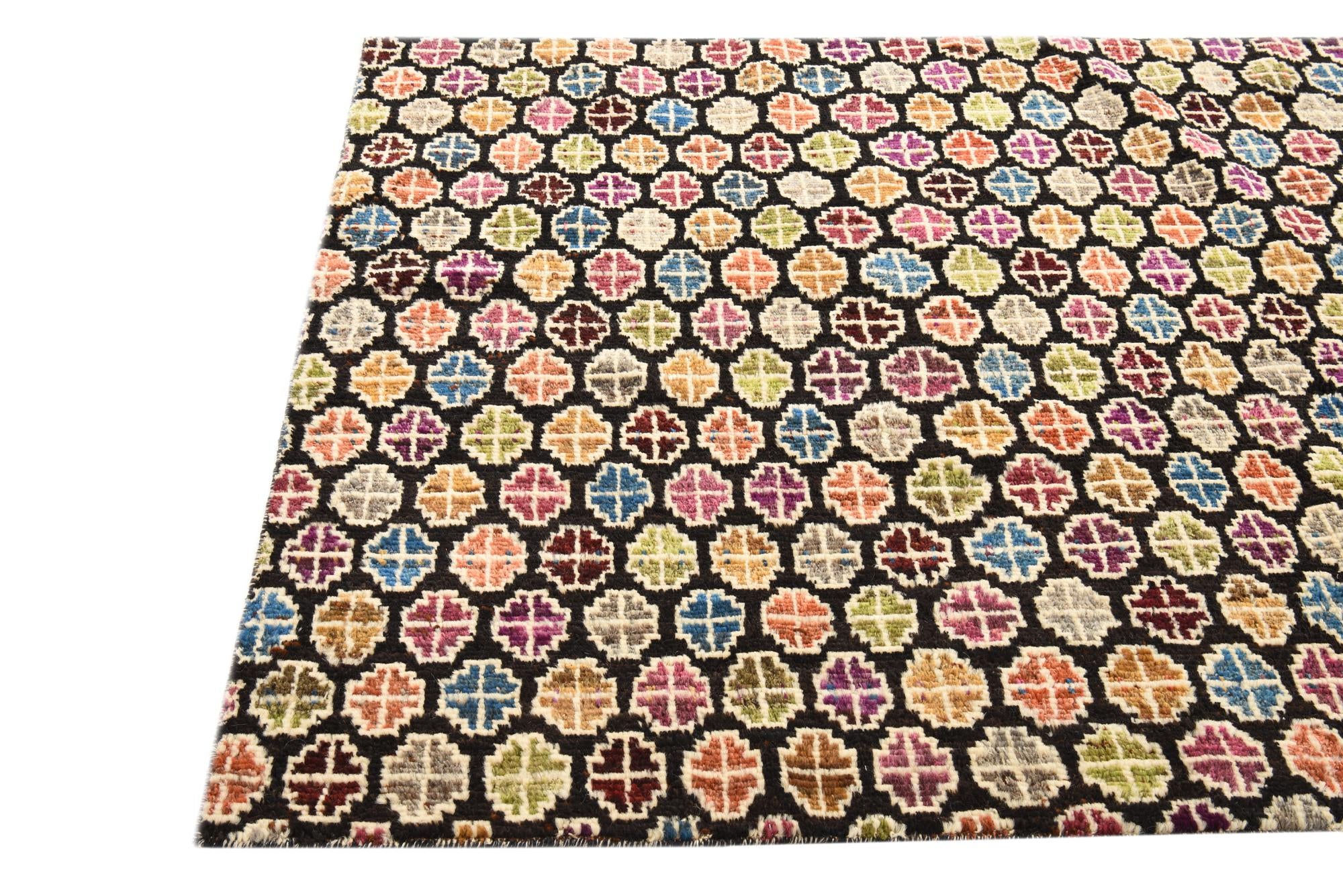 4' 9 x 6' 7 Hand Knotted Darya Wool Rug