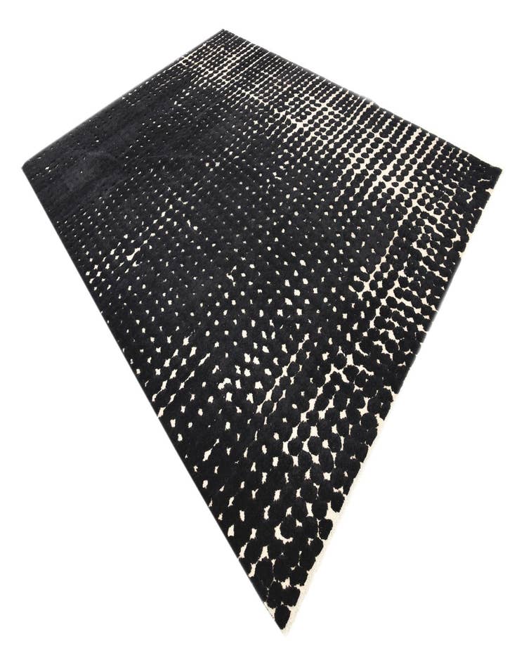 Detail image of 8' 10 x 12'  Hand Knotted Darya Wool Rug