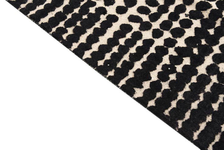 Detail image of 8' 10 x 12' Hand Knotted Darya Wool Rug