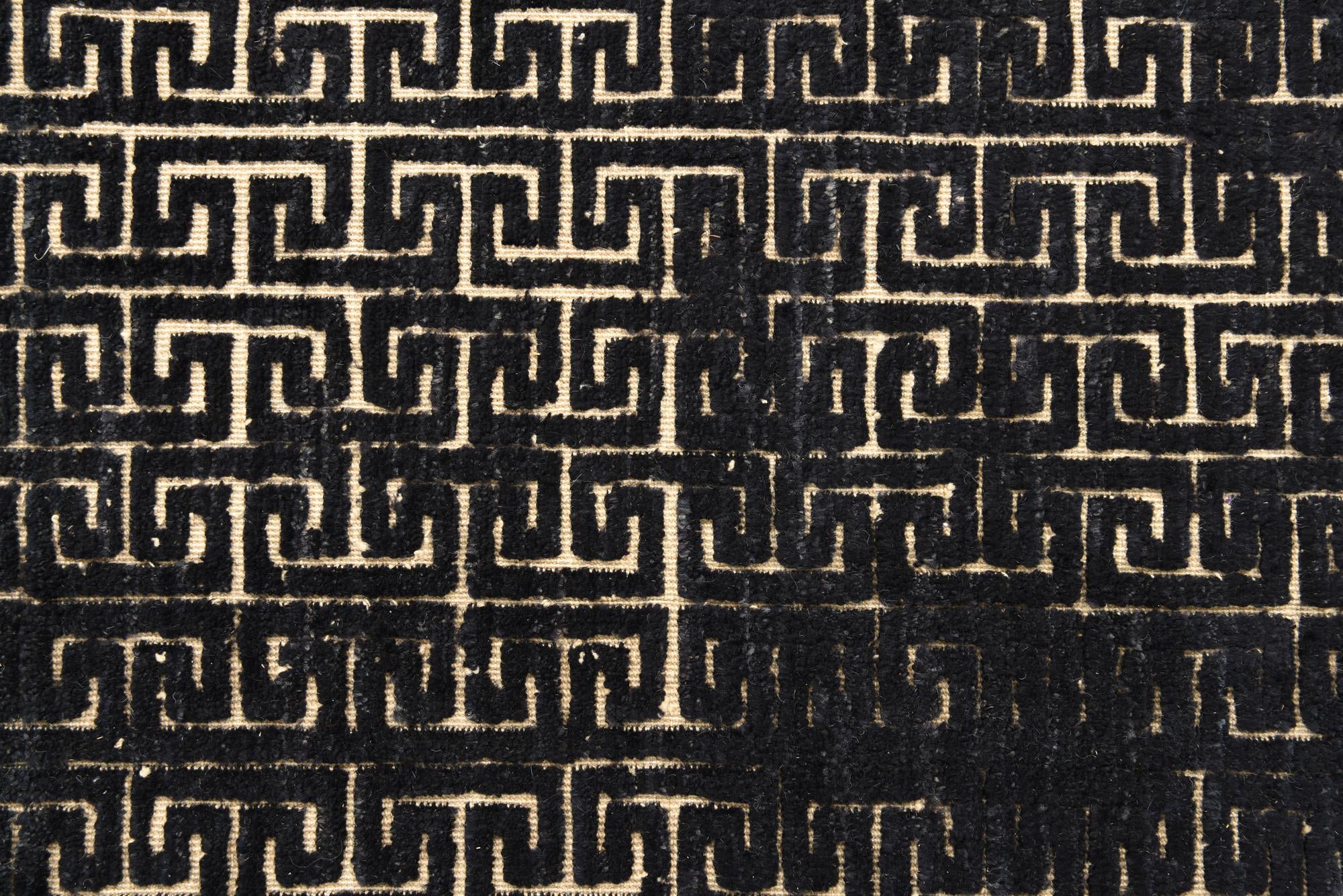 6' 7 x 10' Hand Knotted Darya Wool Rug