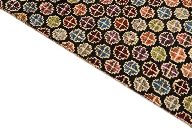 Detail image of 6' 2 x 9' Hand Knotted Darya Wool Rug