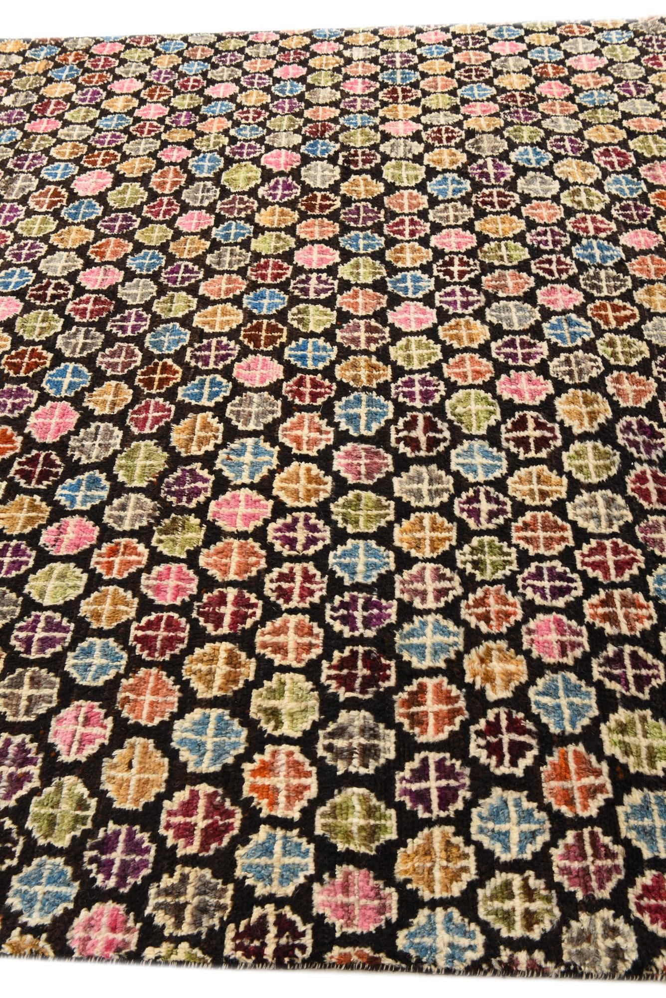 8' x 9' 10 Hand Knotted Darya Wool Rug