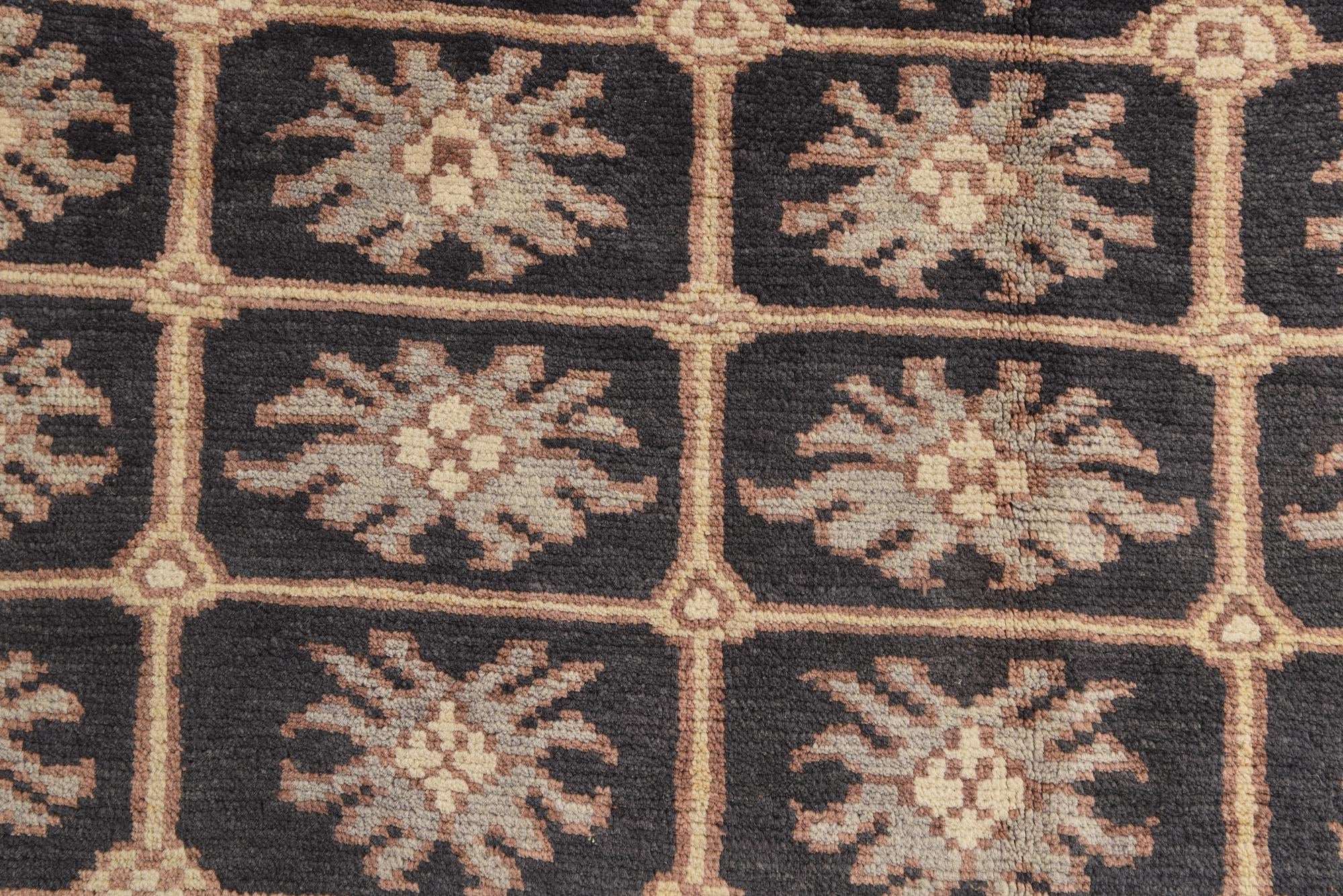 6' 9 x 10' Hand Knotted Darya Wool Rug
