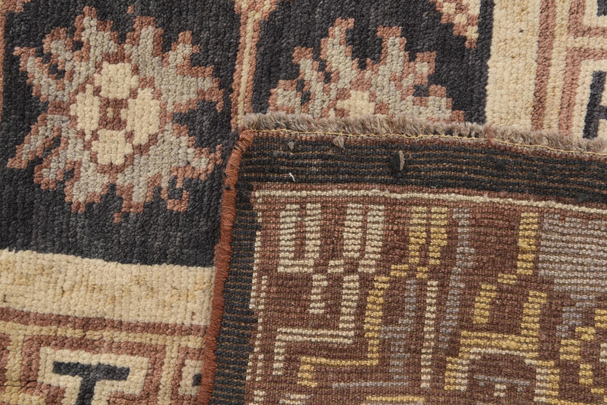 6' 9 x 10' Hand Knotted Darya Wool Rug
