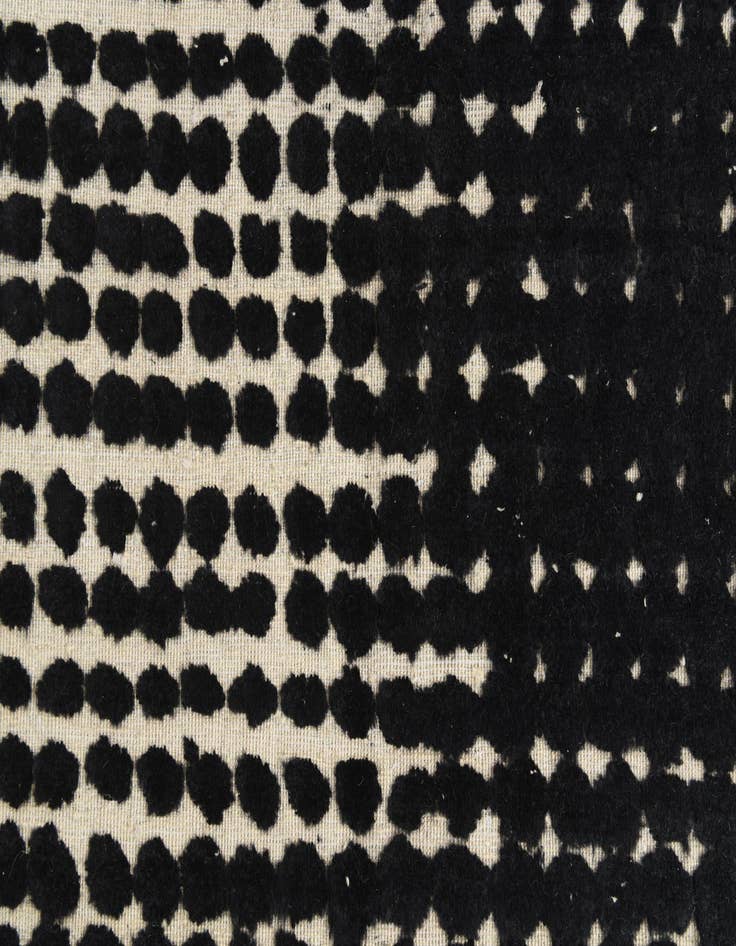 Detail image of 8' x 10'  Hand Knotted Darya Wool Rug