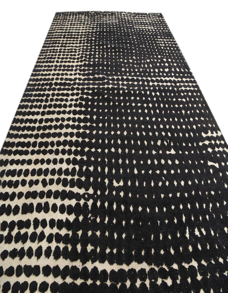 Detail image of 9' 10 x 13' 8  Hand Knotted Darya Wool Rug