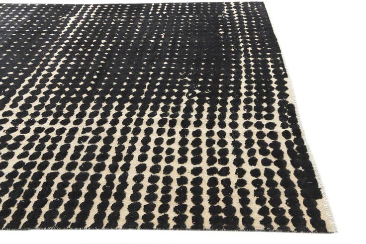 Detail image of 8' 8 x 12' Hand Knotted Darya Wool Rug