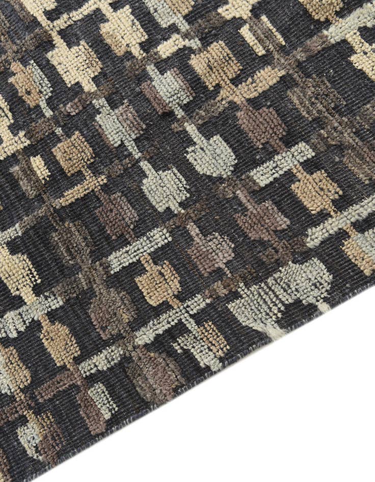 Detail image of 8' 1 x 10' 2  Hand Knotted Darya Wool Rug