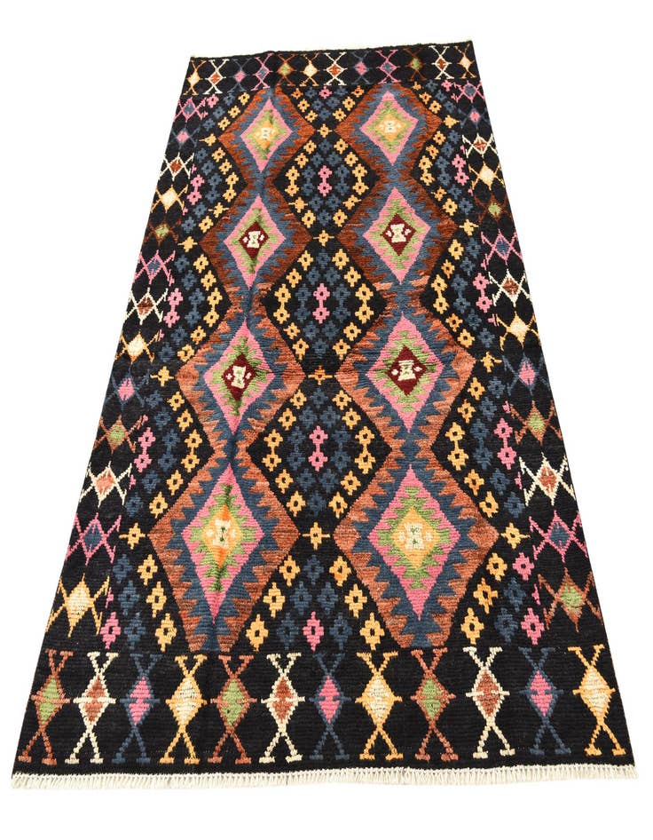 Detail image of 5' 8 x 8'  Hand Knotted Darya Rug