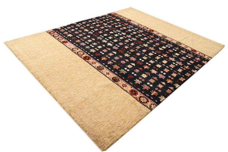 Detail image of 7' 10 x 10' 1 Hand Knotted Darya Rug