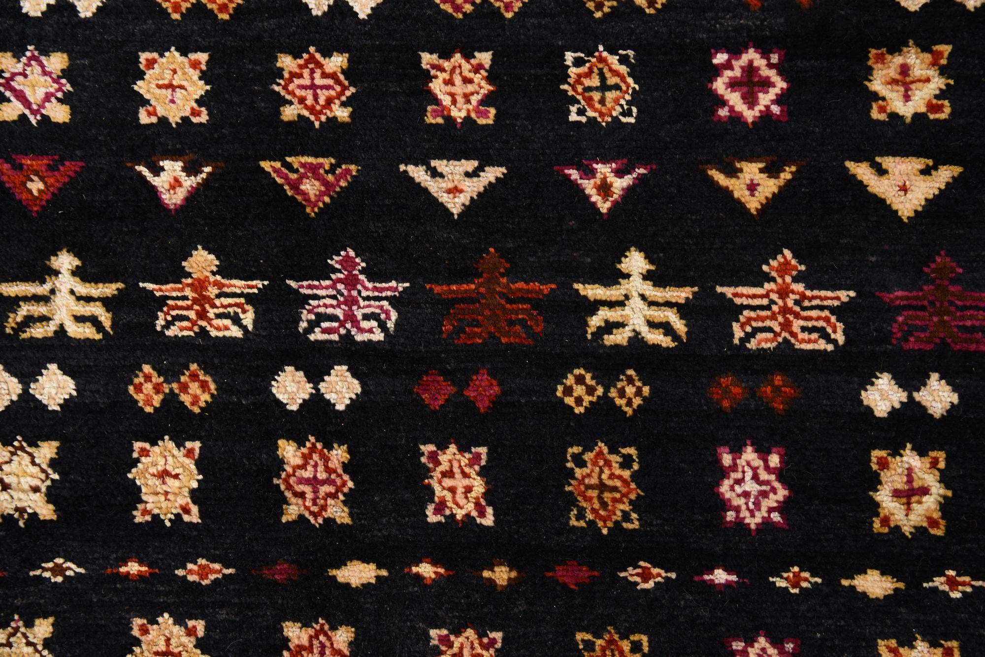7' 10 x 10' 1 Hand Knotted Darya Rug