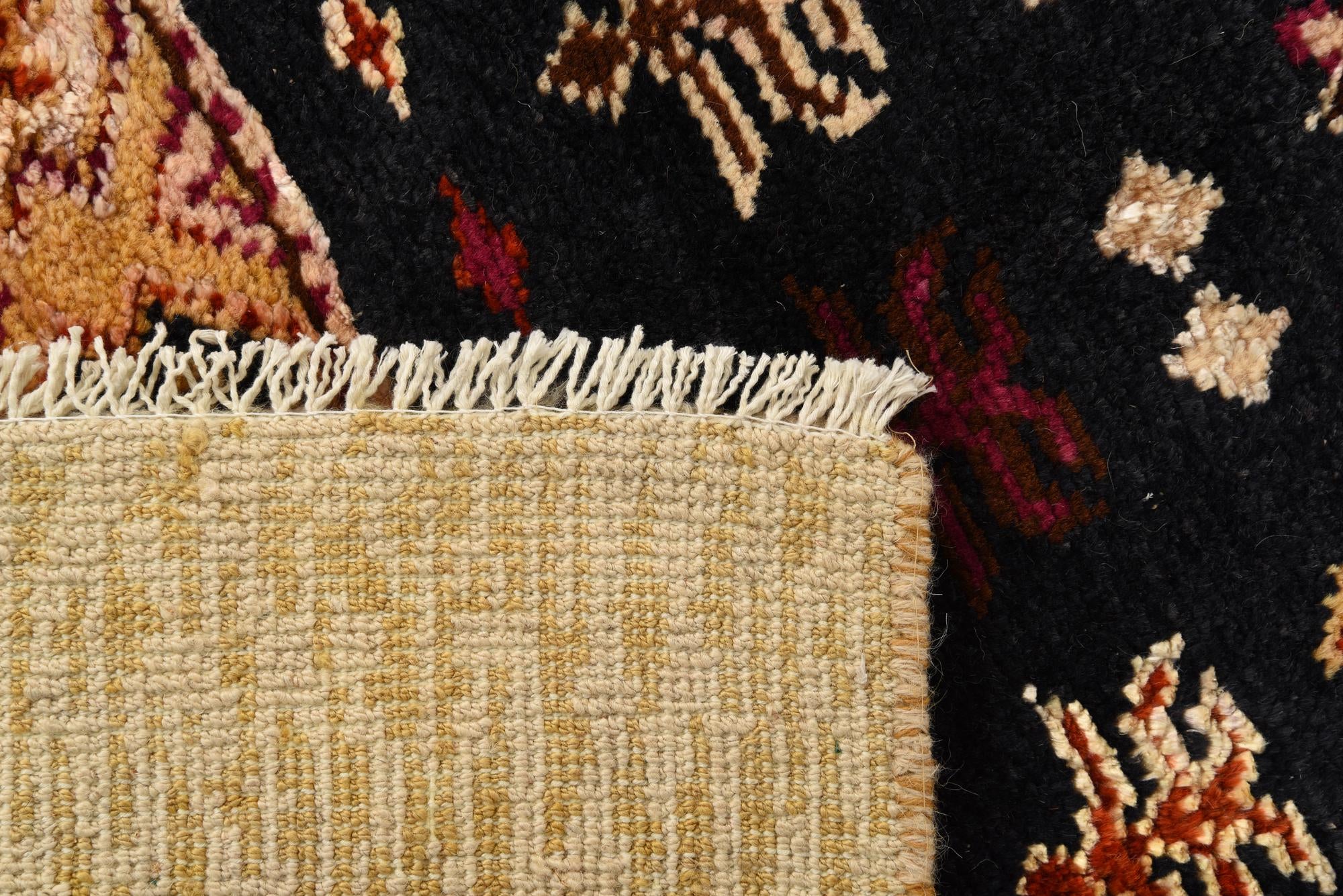 7' 10 x 10' 1 Hand Knotted Darya Rug
