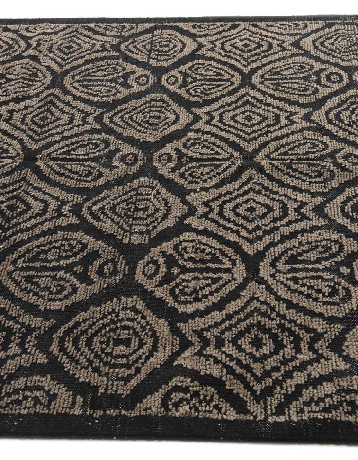 Detail image of 5' 8 x 10' 2  Hand Knotted Darya Wool Rug