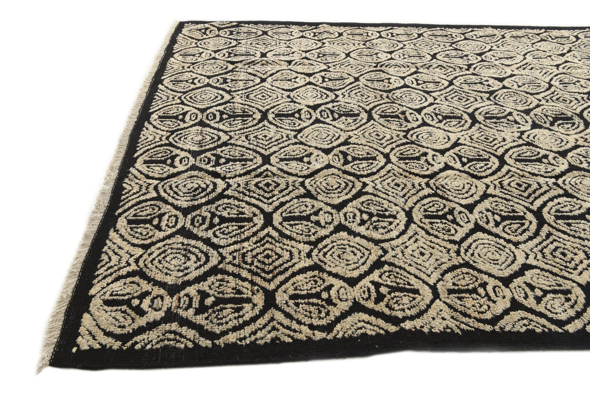 9' 1 x 12' 5 Hand Knotted Darya Wool Rug