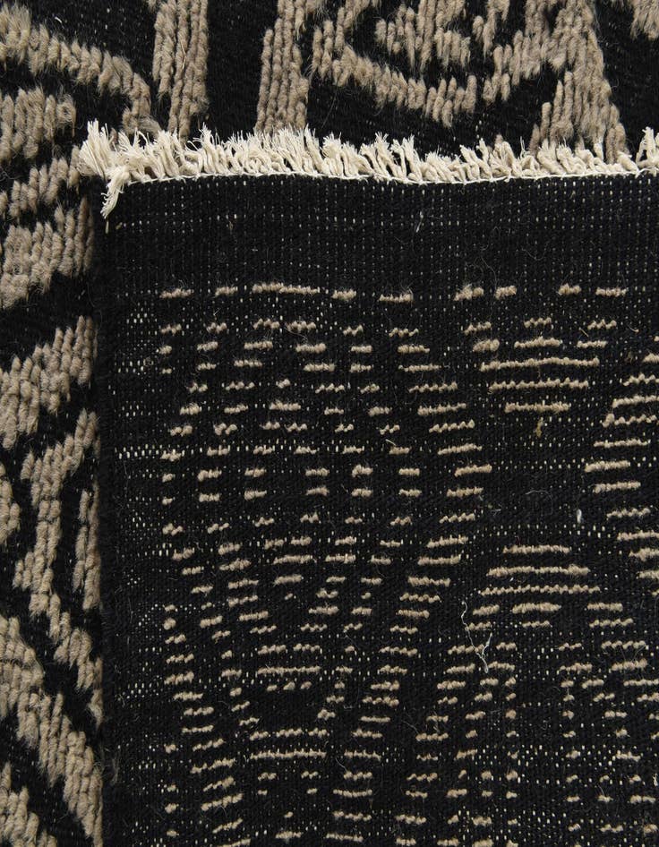 Detail image of 9' 3 x 12' 3  Hand Knotted Darya Wool Rug