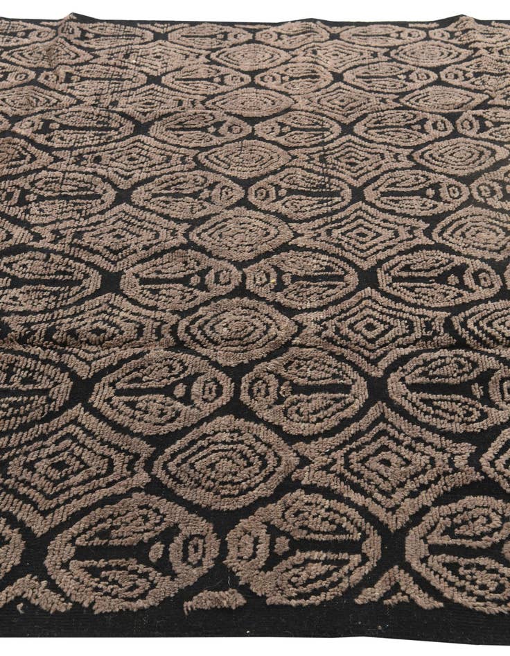 Detail image of 8' 4 x 10' 7  Hand Knotted Darya Wool Rug