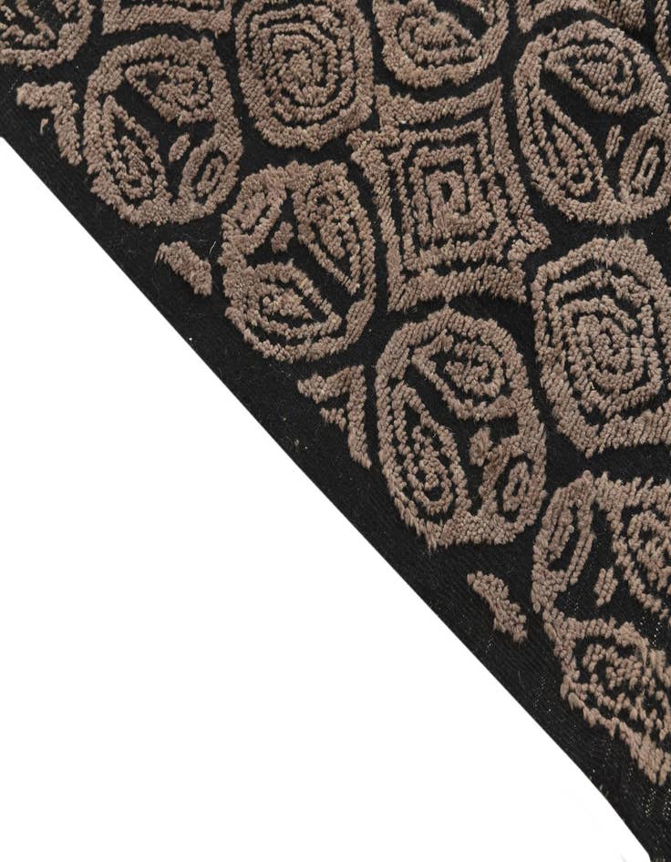 Detail image of 8' 4 x 10' 7  Hand Knotted Darya Wool Rug