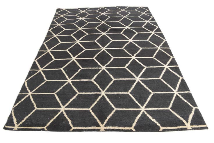 Detail image of 6' 5 x 9' 2 Hand Knotted Darya Wool Rug