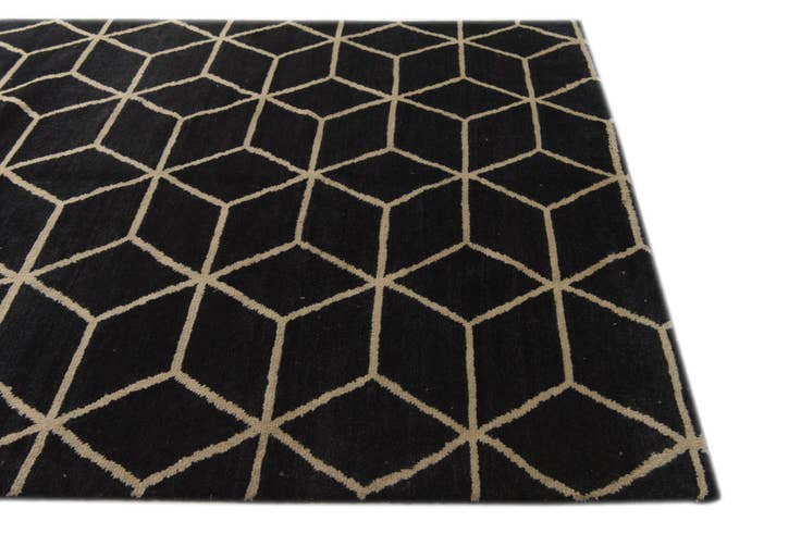 Detail image of 6' 5 x 9' 2 Hand Knotted Darya Wool Rug