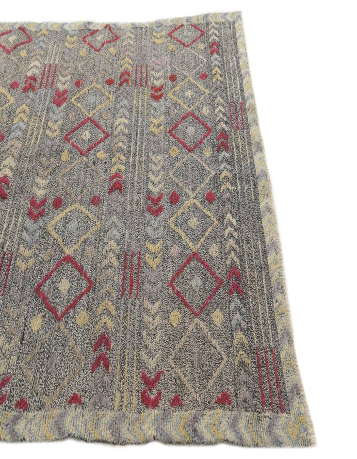 Detail image of 5' x 7' 10  Hand Knotted Darya Wool Rug