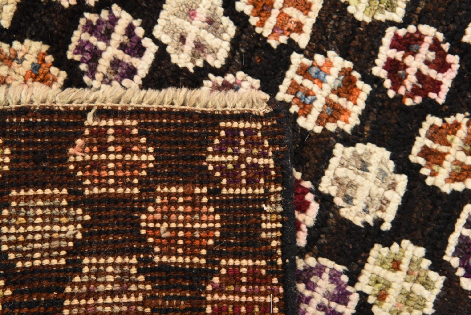 5' 3 x 8' 10 Hand Knotted Darya Wool Rug