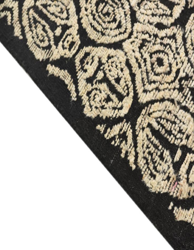 Detail image of 8' 9 x 10' 3  Hand Knotted Darya Wool Rug