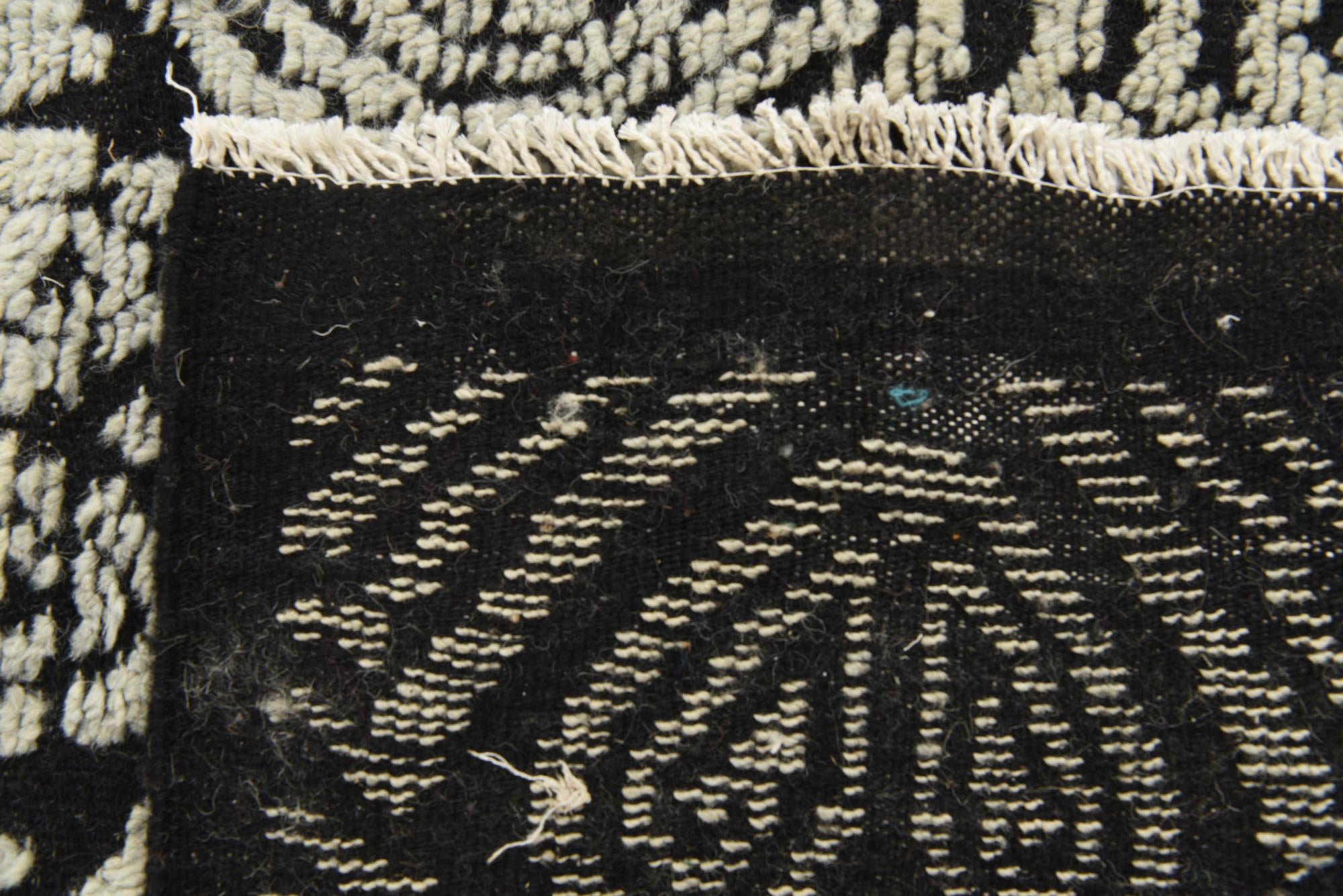 8' x 10' 4 Hand Knotted Darya Wool Rug