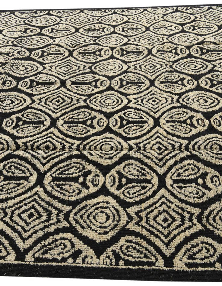 Detail image of 8' 6 x 10'  Hand Knotted Darya Wool Rug