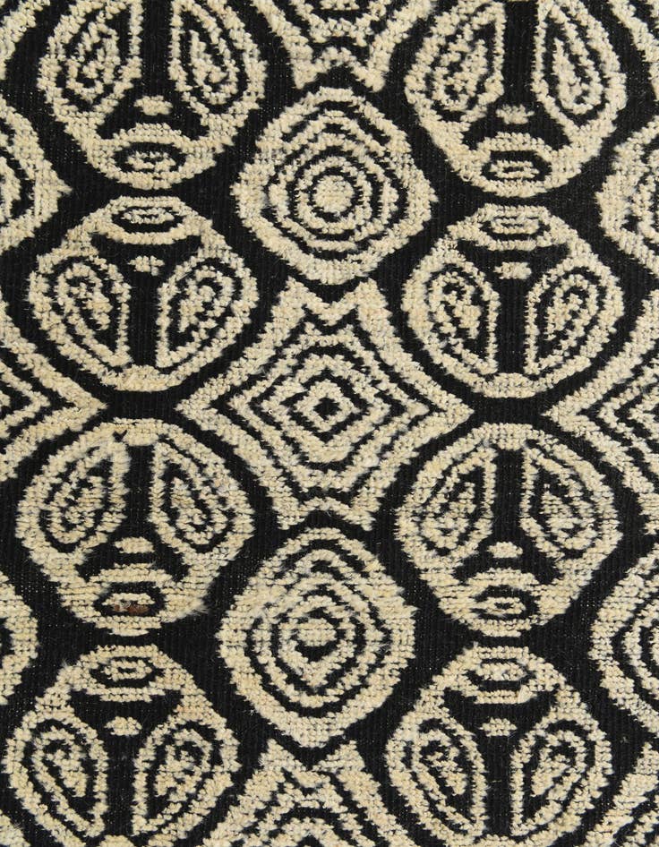 Detail image of 8' 6 x 10'  Hand Knotted Darya Wool Rug