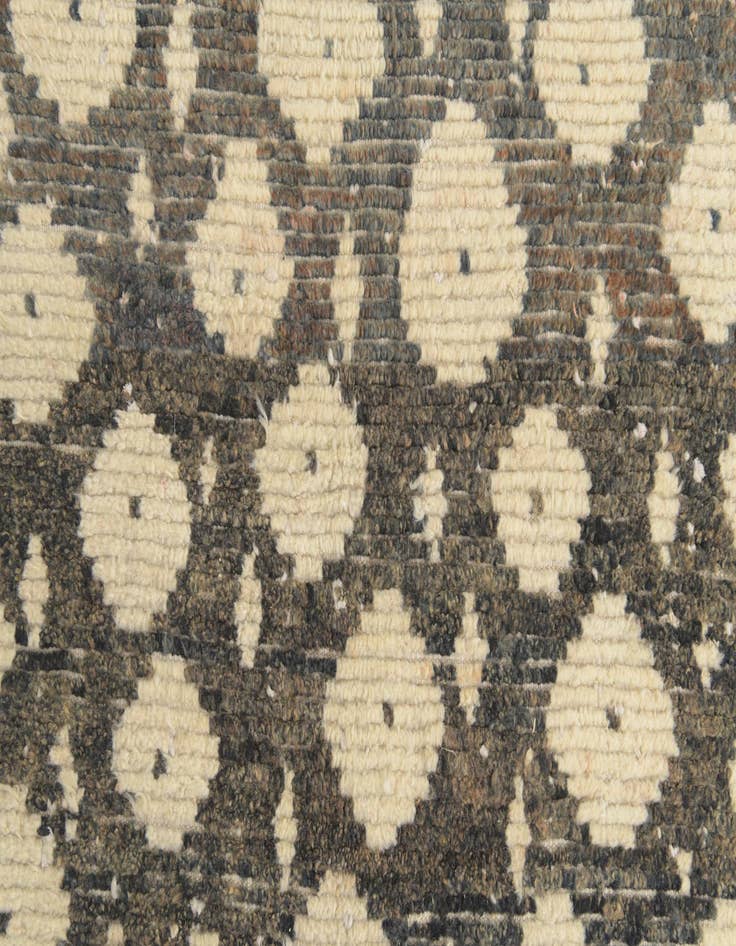 Detail image of 5' 4 x 8'  Hand Knotted Darya Wool Rug