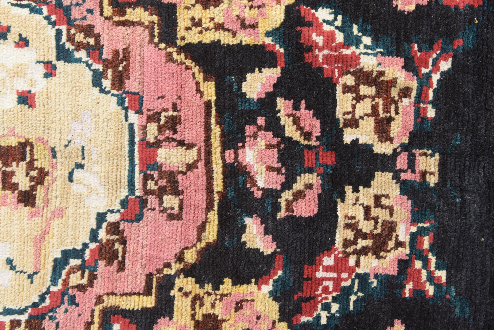 8' x 10' 2 Hand Knotted Darya Wool Rug